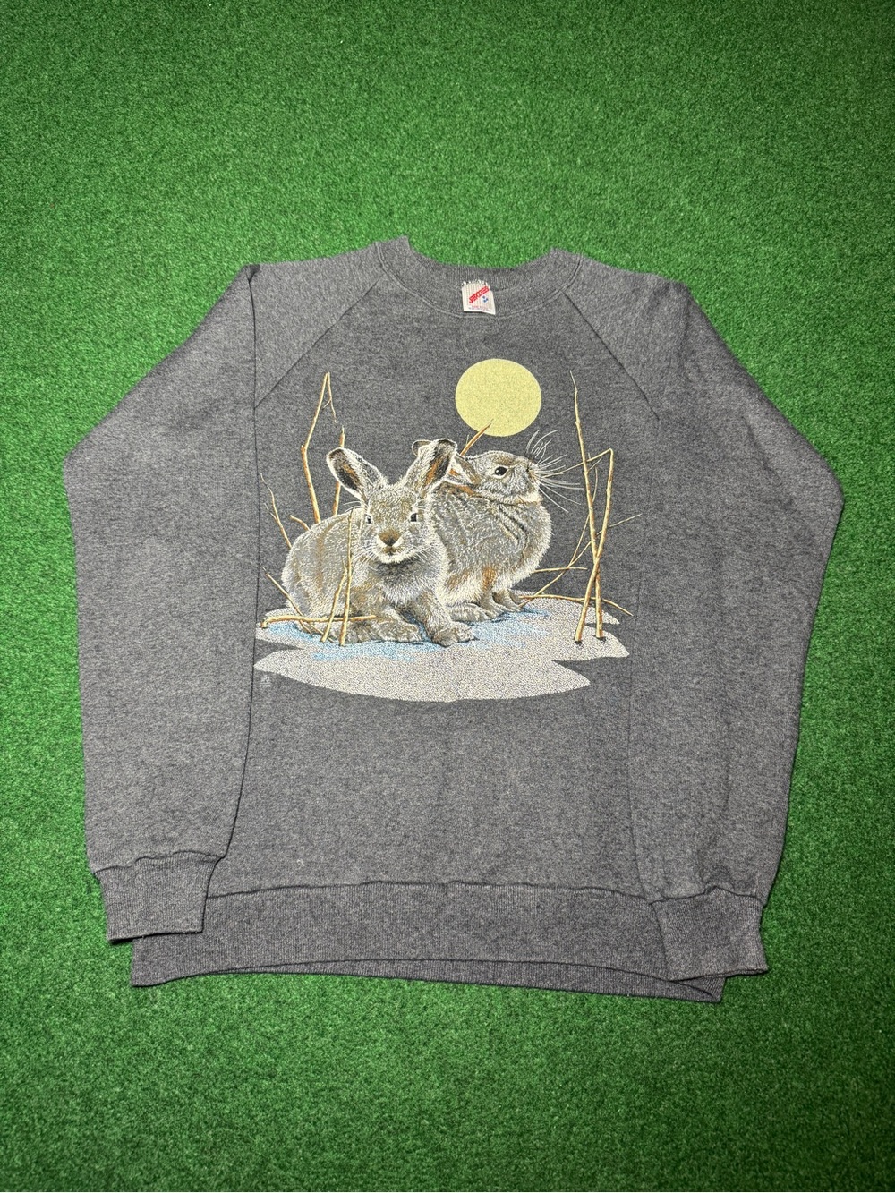 Bunny Rabbit Vintage Sweatshirt Medium Gray Nature Animal Print 80s 90s Crewneck
